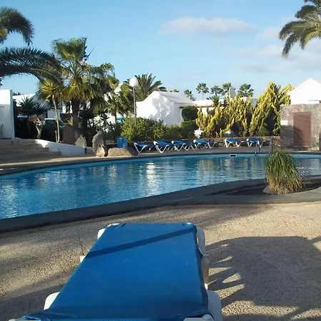 Sleeps 3 Pool Wifi Villa Costa Teguise