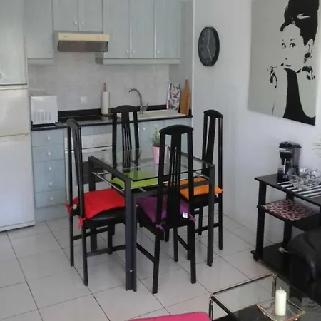 Villa Sleeps 3 Pool Wifi Costa Teguise